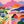 Schilderij van kleurrijk landschap